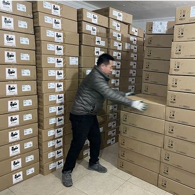 24 θύρες PoE 4x1G uplink Switch C9200L-24P-4G-E σειρά 9200 με LACP και κατάσταση αποθέματος